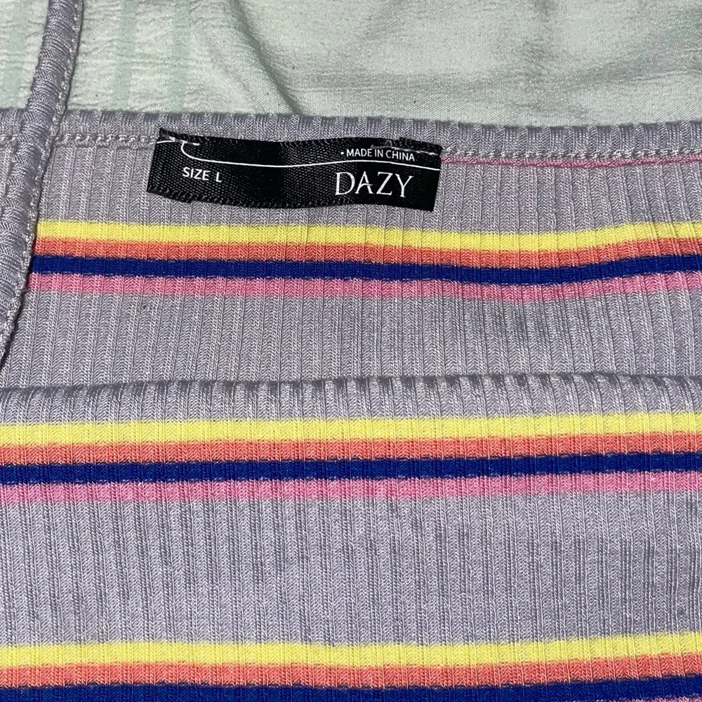 Striped Tank Top - Picture 3 of 5